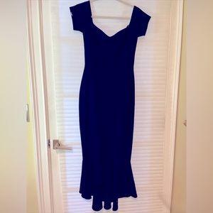Navy knit midi Lulus dress with sweetheart neck and mermaid bottom size M